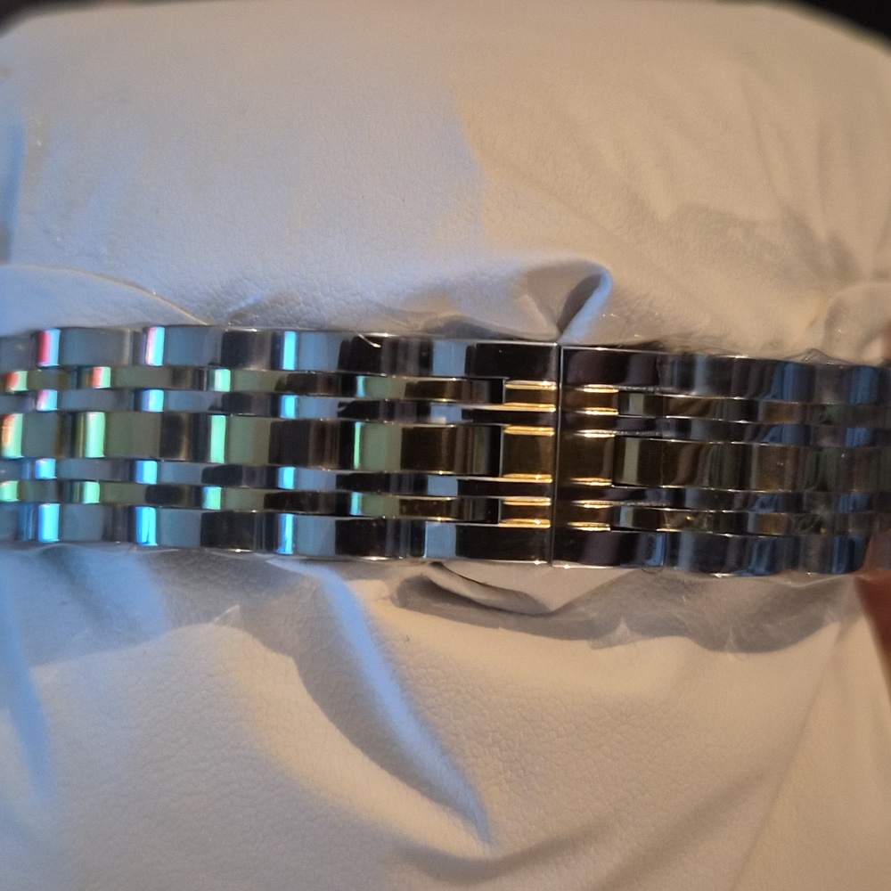 Invicta Gold and Silver Watch Wildflower - Picture 2 of 2